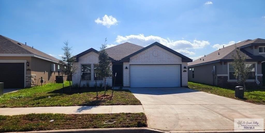 2112 Grove Ln - Photo 2 of 18