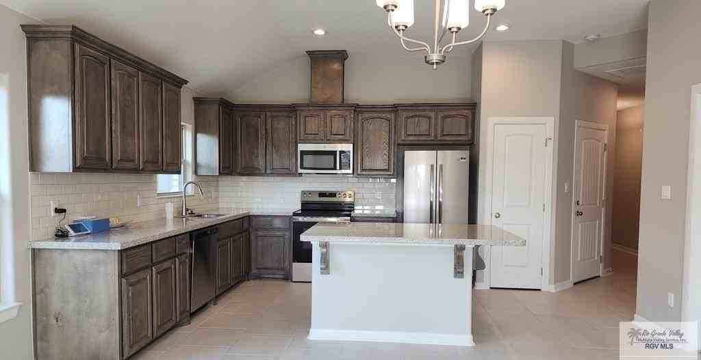 2112 Grove Ln - Photo 7 of 18