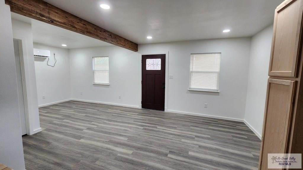 6918 Nansa Dr - Photo 4 of 14