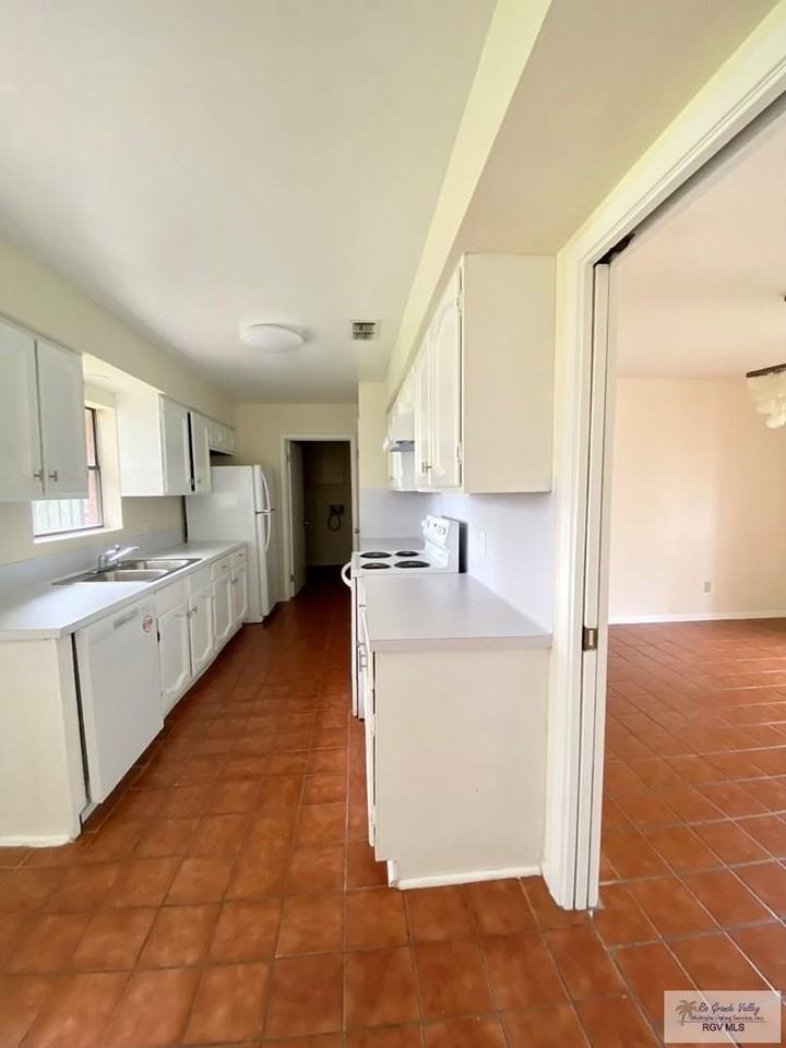 538 Land O Lakes Dr - Photo 6 of 14