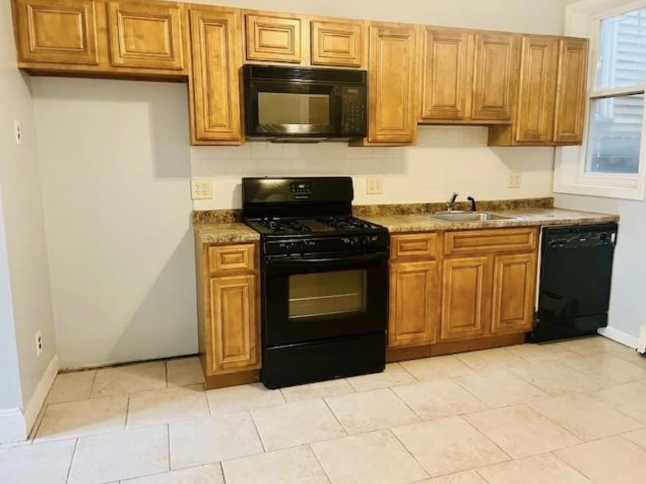 260 Prospect Ave #1F - Photo 2 of 10