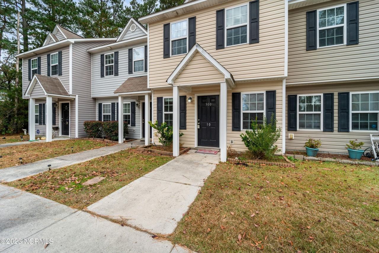 300 Burley Dr Unit 10 - Photo 3 of 21