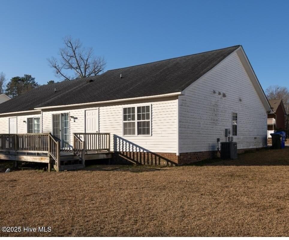 510 Lake Rd Unit A - Photo 2 of 10