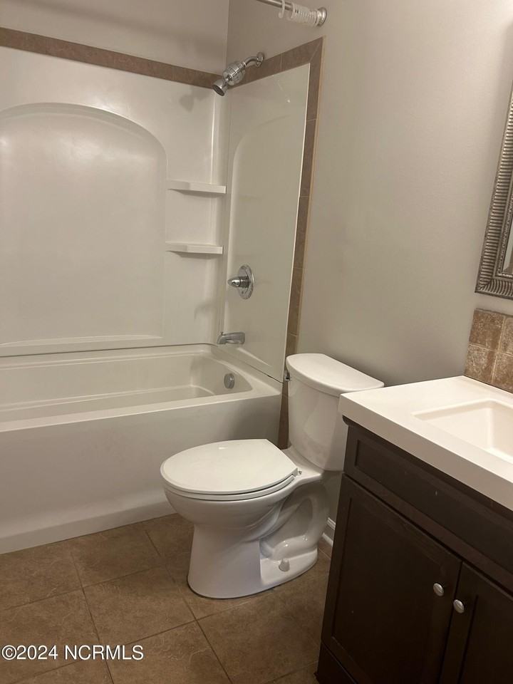 937 N Ashe St - Photo 7 of 15