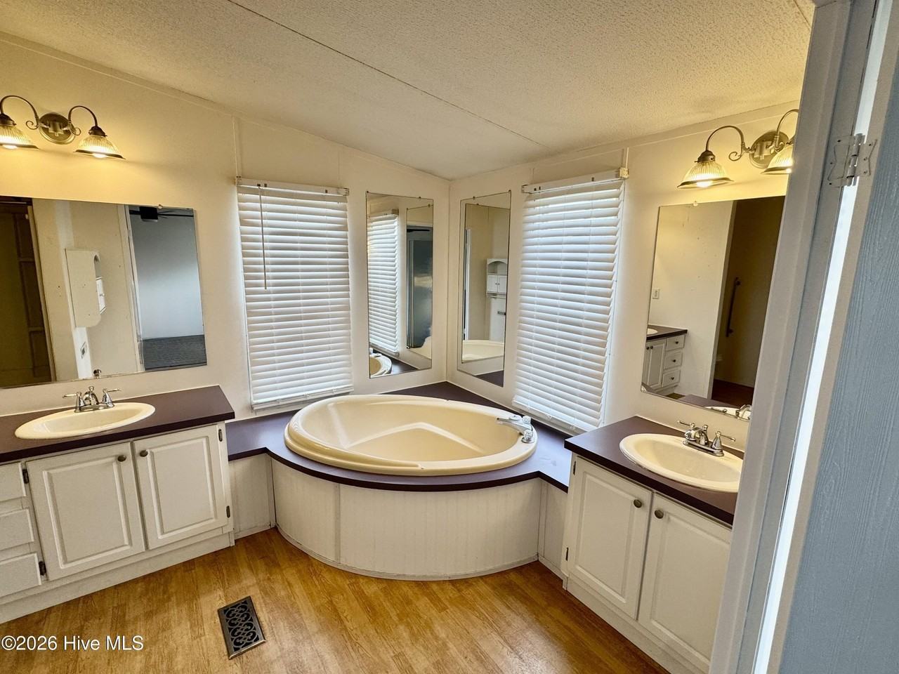 3464 Tobba Ct - Photo 6 of 16