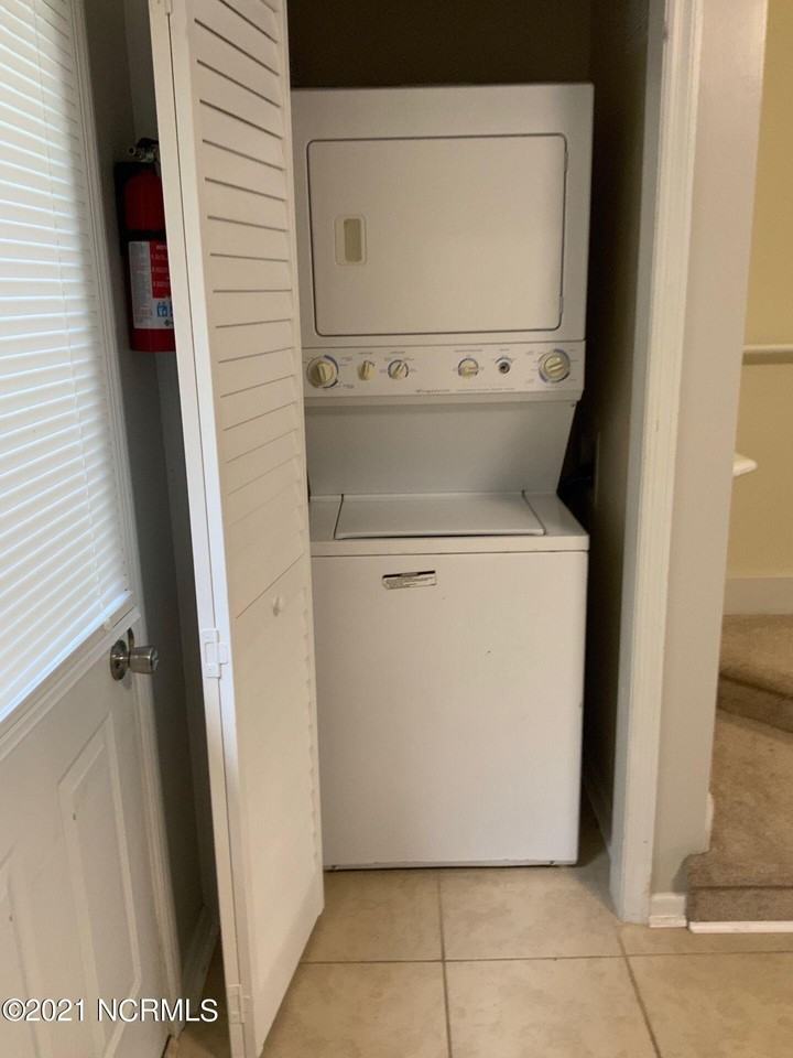 157 Cornerstone Pl - Photo 7 of 14