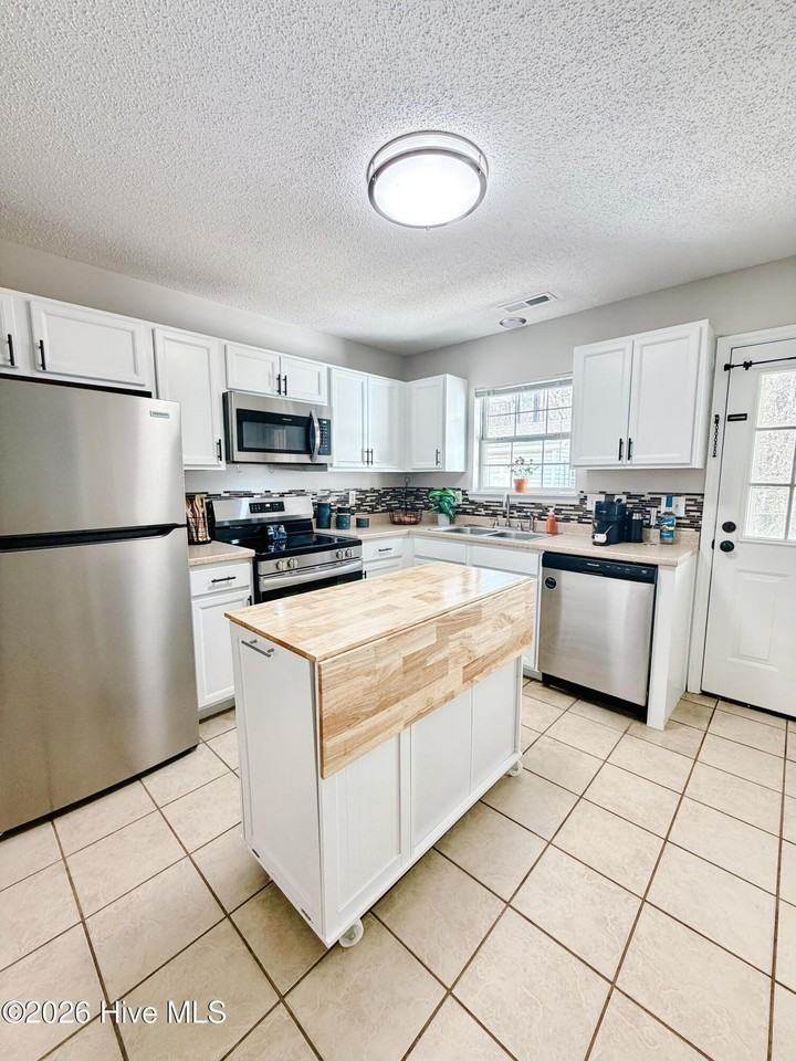 159 Brenda Dr - Photo 5 of 18