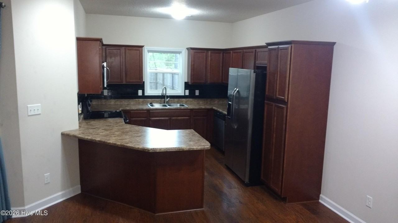 309 Frisco Way - Photo 2 of 4