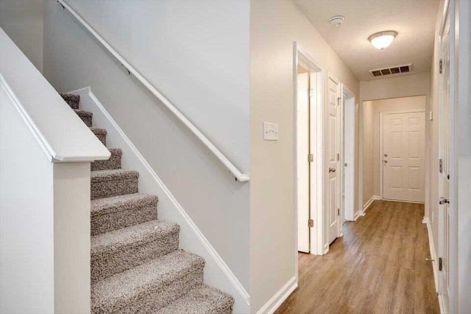 2207 Jasmine Way - Photo 3 of 23