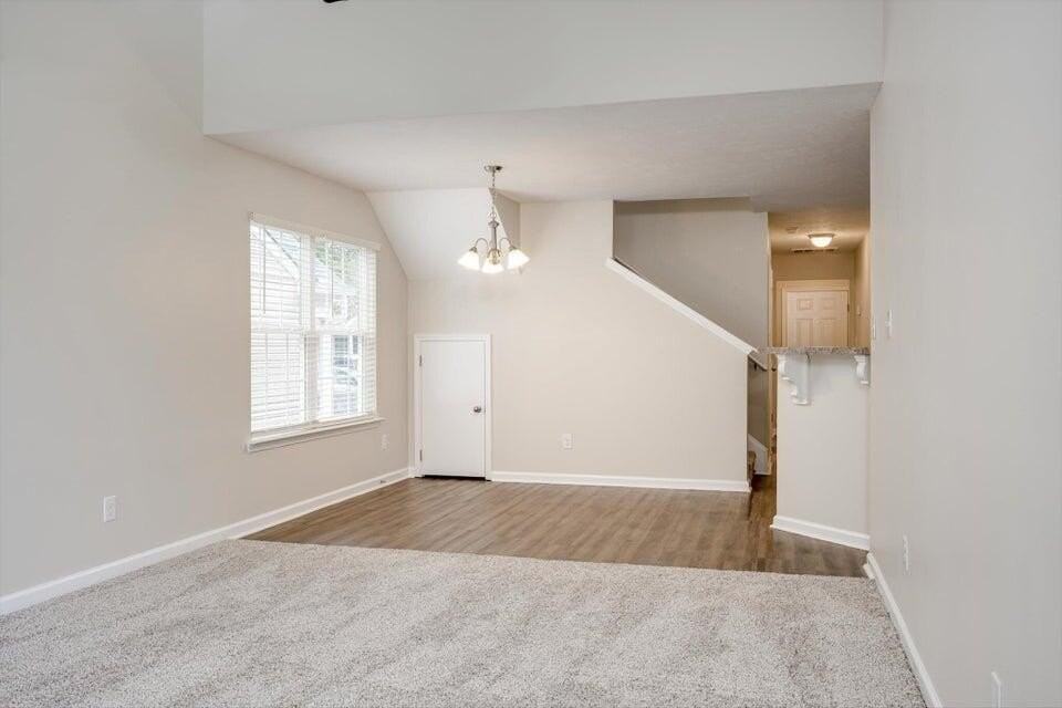 2207 Jasmine Way - Photo 4 of 23