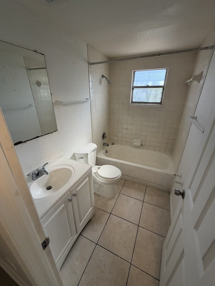 1834 44th St S #1 - Photo 7 of 15