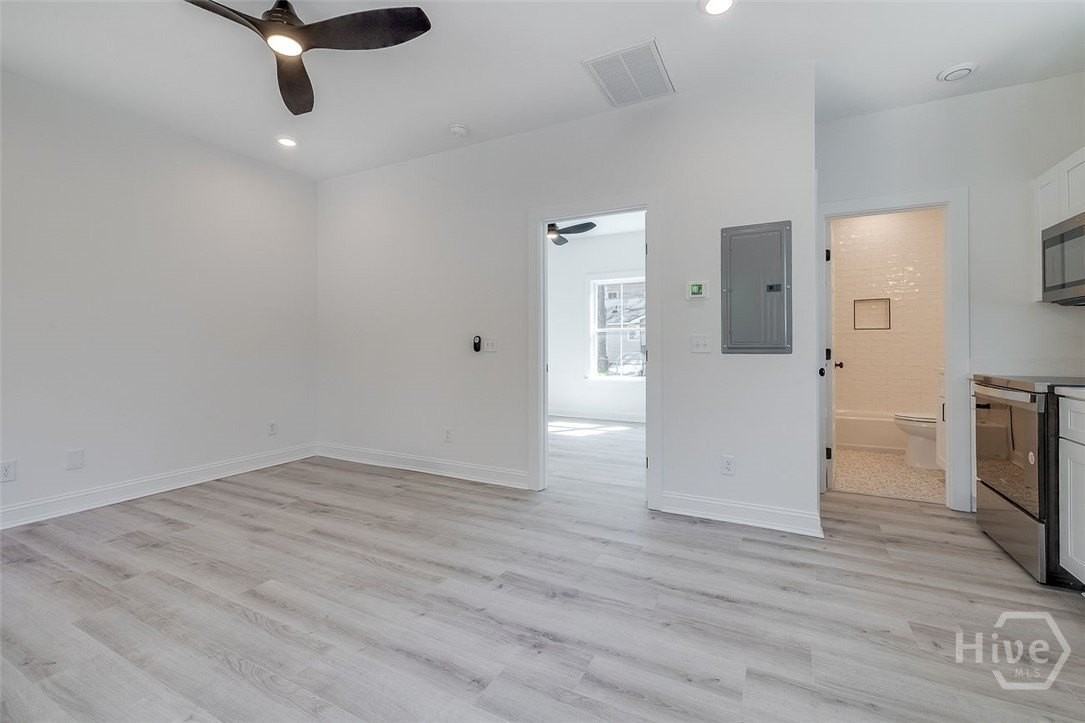 1619 Le Grand St - Photo 2 of 11