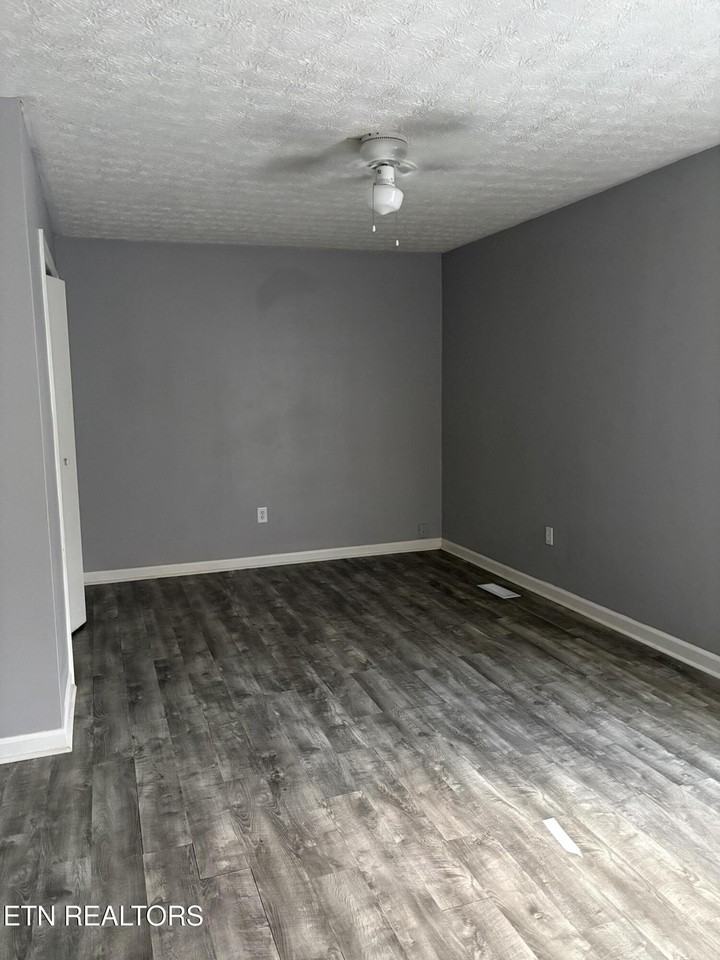 123 Tub Springs Rd Apt 3 #3 - Photo 7 of 11