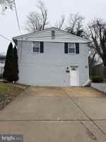 featured image of 1627 Quarter Ave