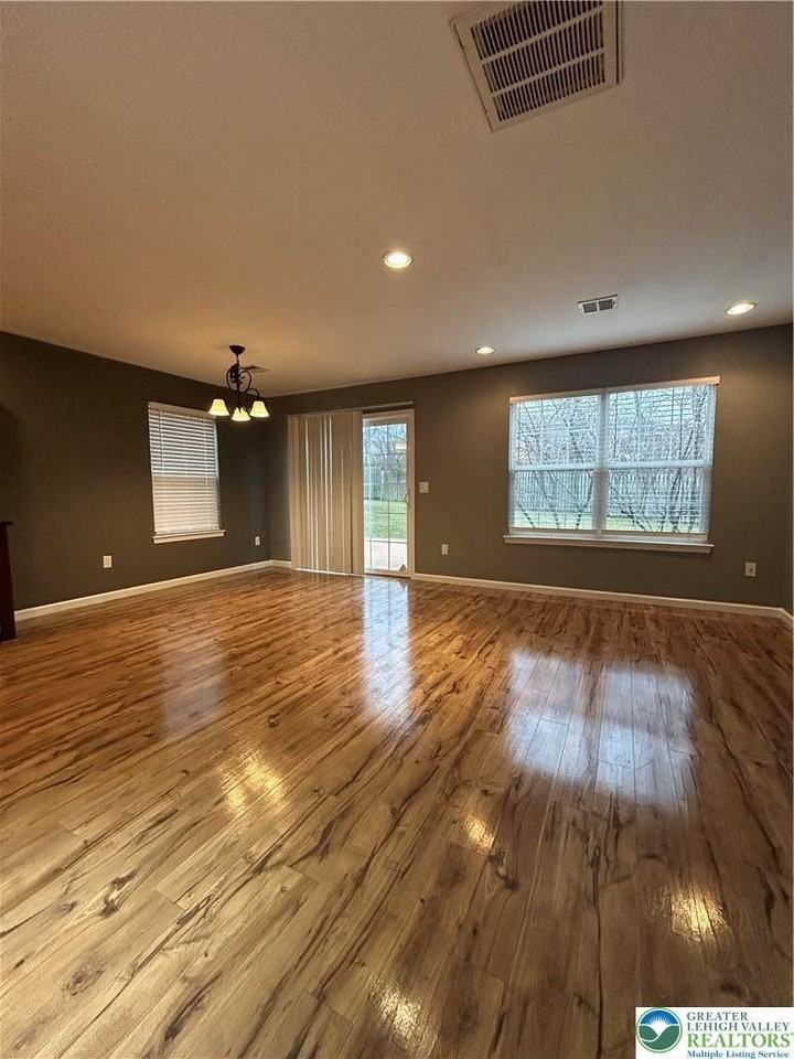 720 Trout Creek Ln - Photo 3 of 20