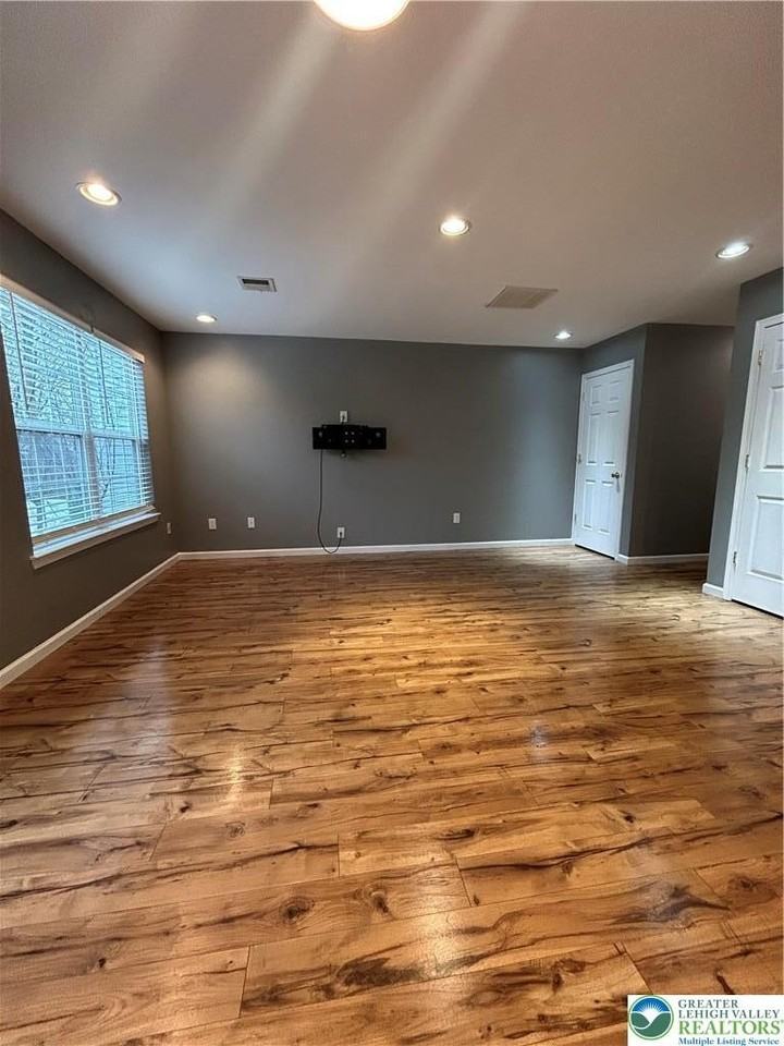 720 Trout Creek Ln - Photo 7 of 20