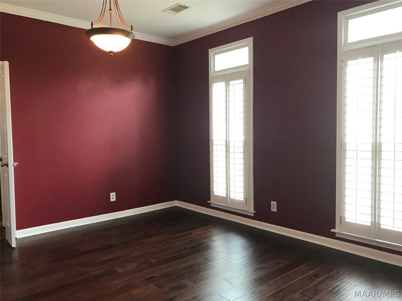 9418 Huntingdon Ct - Photo 4 of 45