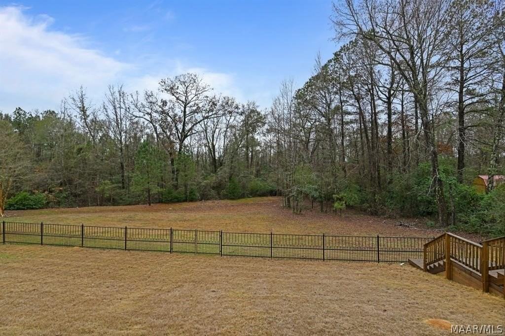 215 Winchester Way - Photo 3 of 39