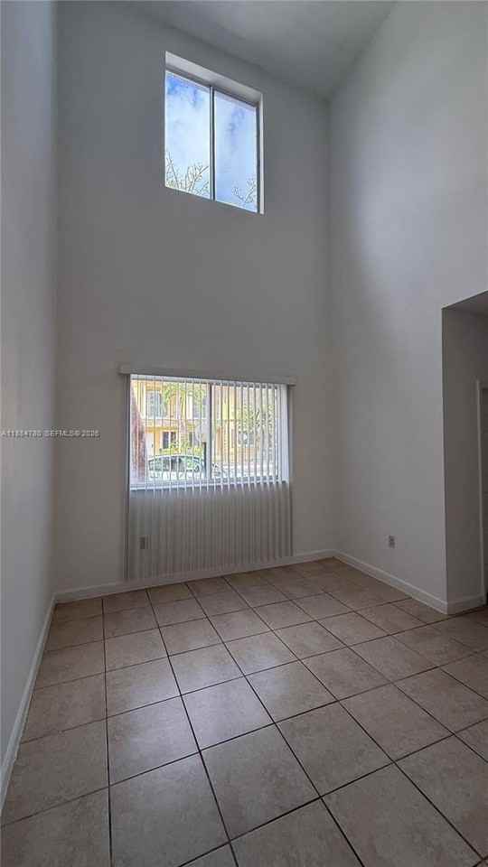 11240 Sw 230th Ter #11240 - Photo 4 of 31