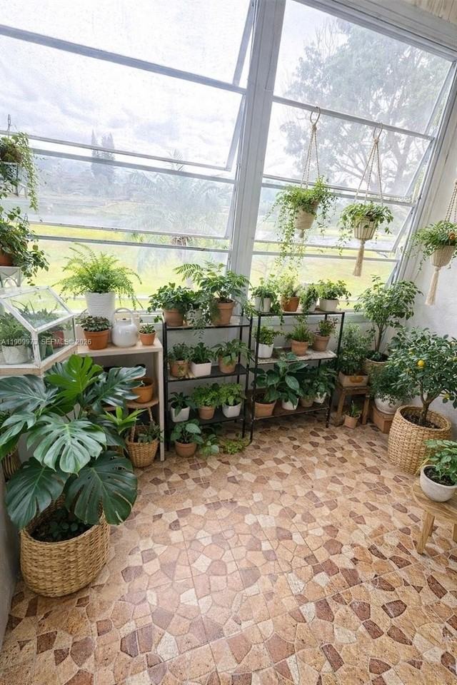 20120 Ne 2nd Ave #W27 - Photo 2 of 28