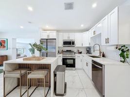 featured image of 1367 Nw 41st St