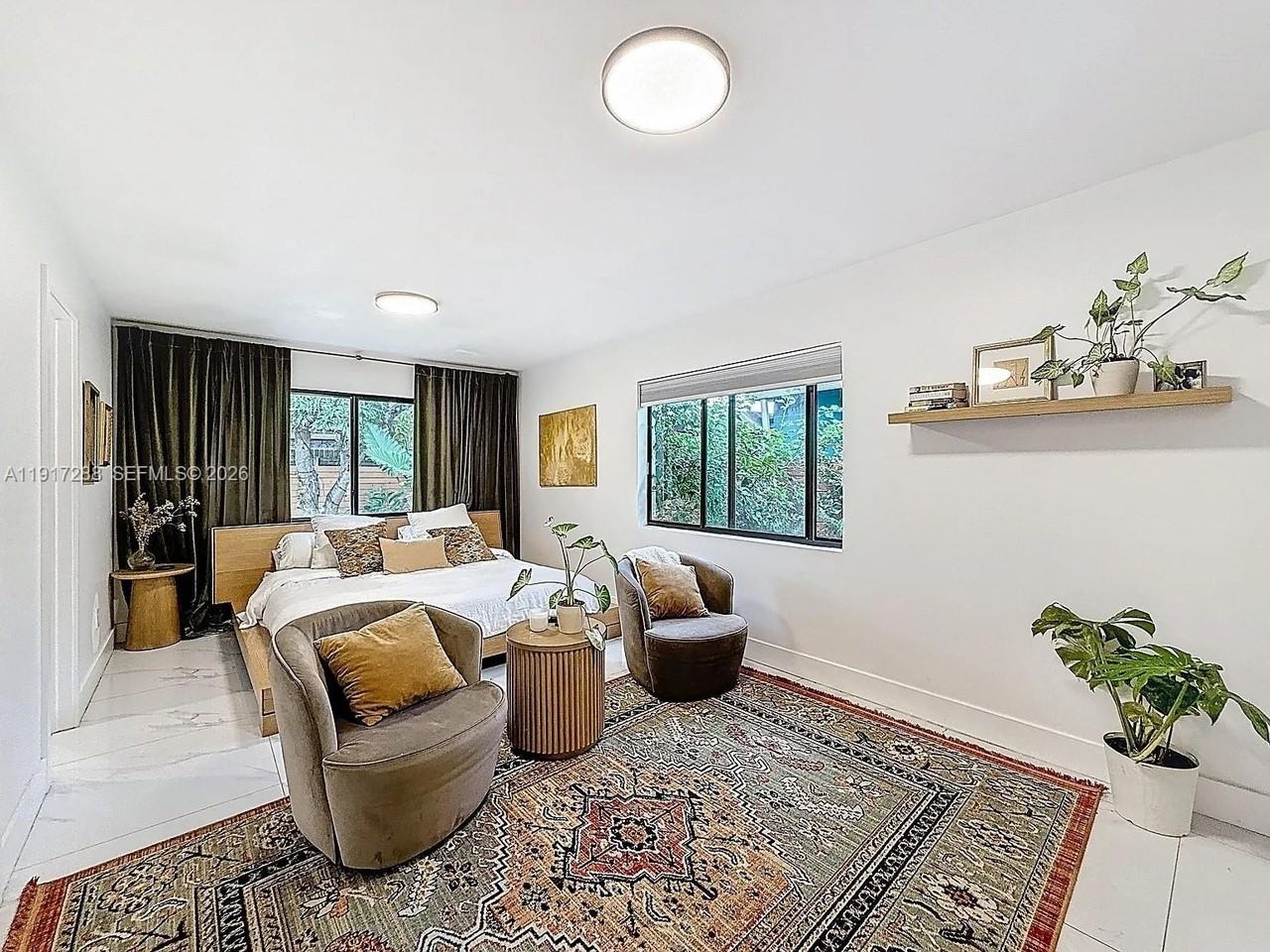 1367 Nw 41st St - Photo 7 of 21