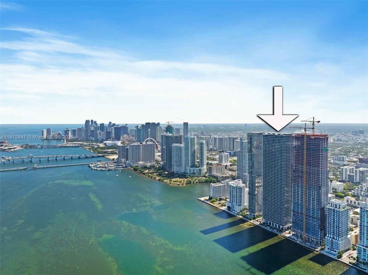 Ne 24th St #5606 - Photo 6 of 8