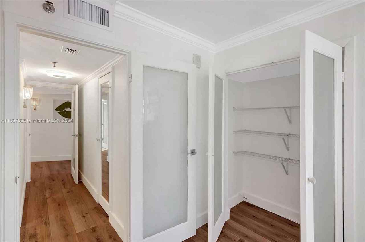 Collins Ave #1902 - Photo 5 of 8