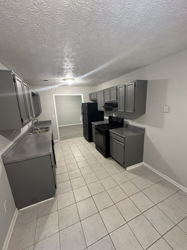 8406 Red Cedar Way - Photo 6 of 14