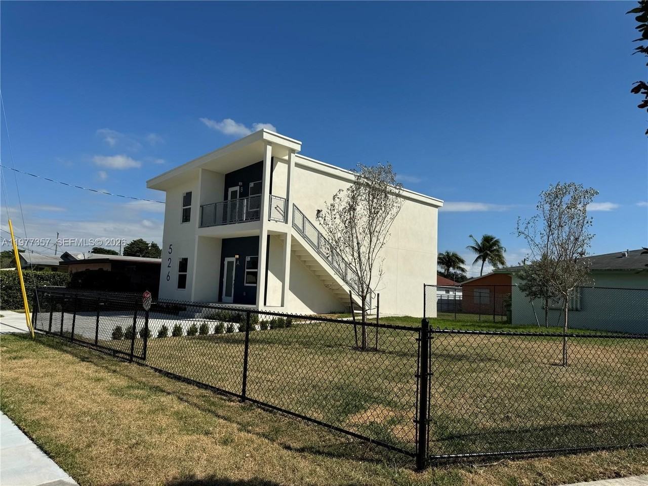 526 Nw 6th St #A - Photo 4 of 20