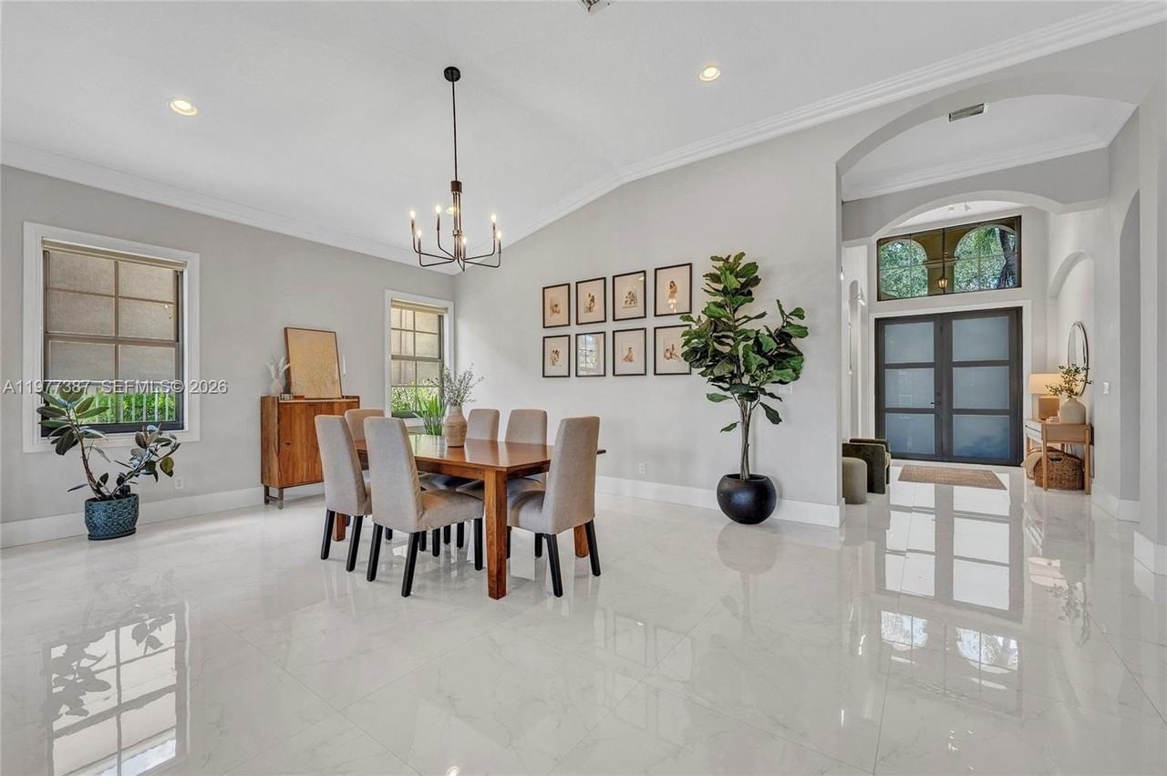 3950 W Hibiscus St - Photo 6 of 35