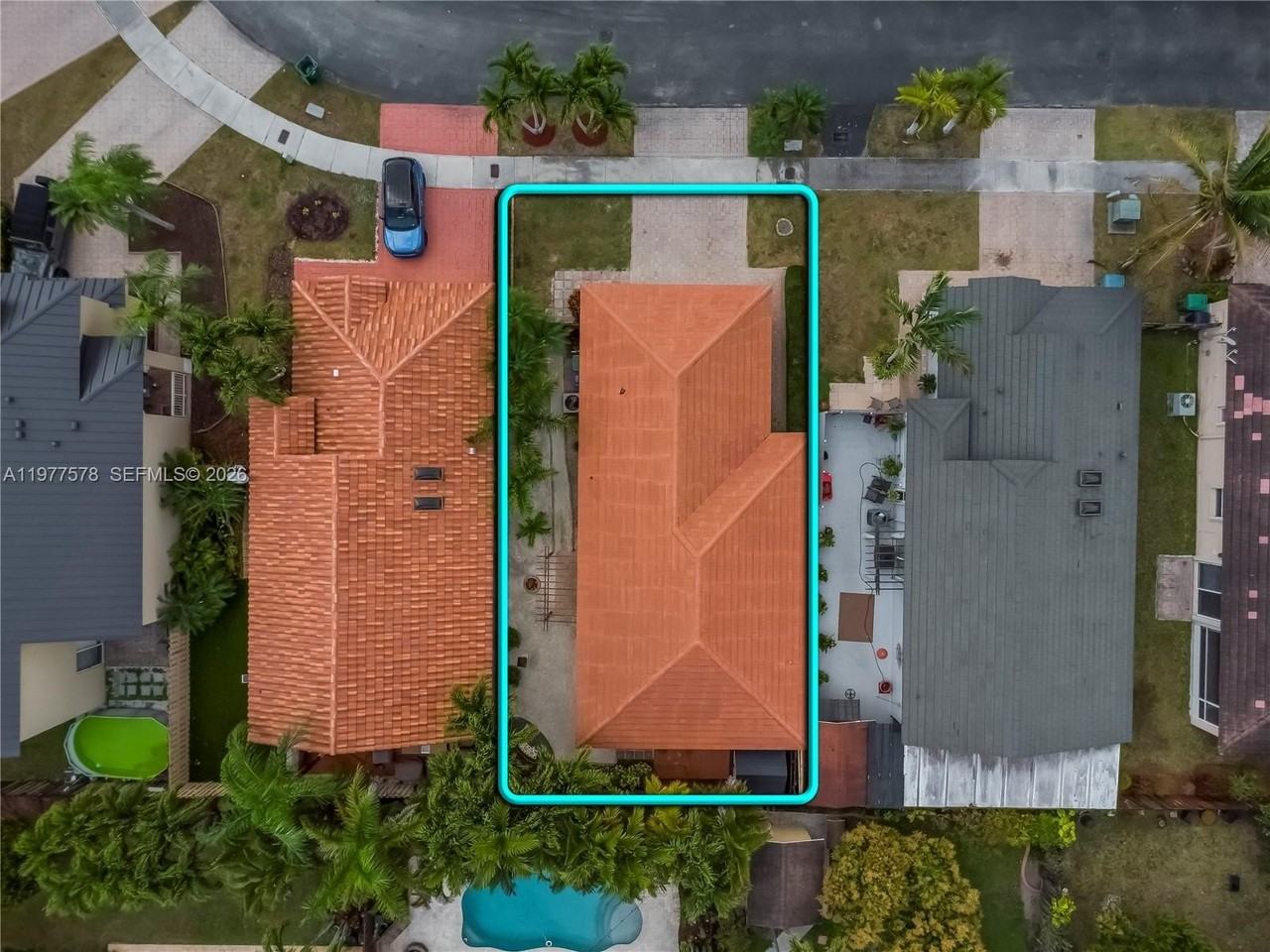 15561 Sw 144th Ter - Photo 6 of 40