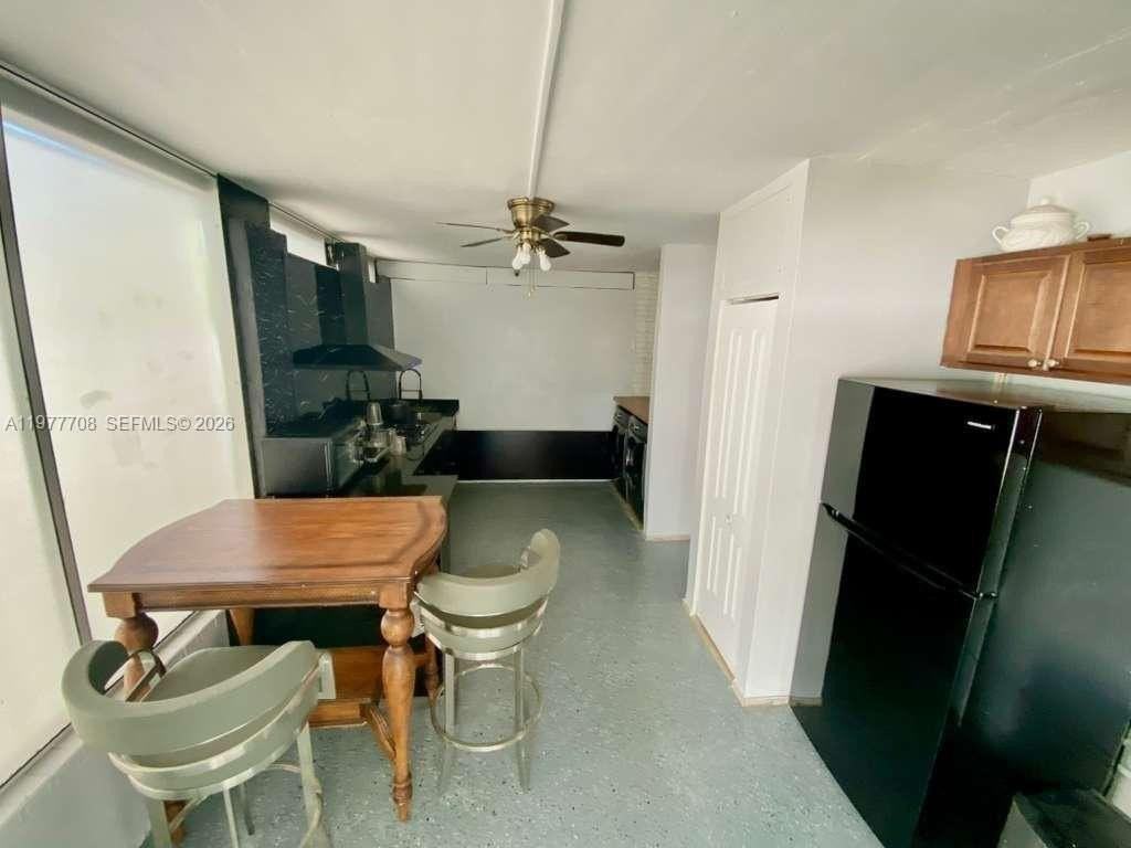 7110 Hope St - Photo 5 of 14