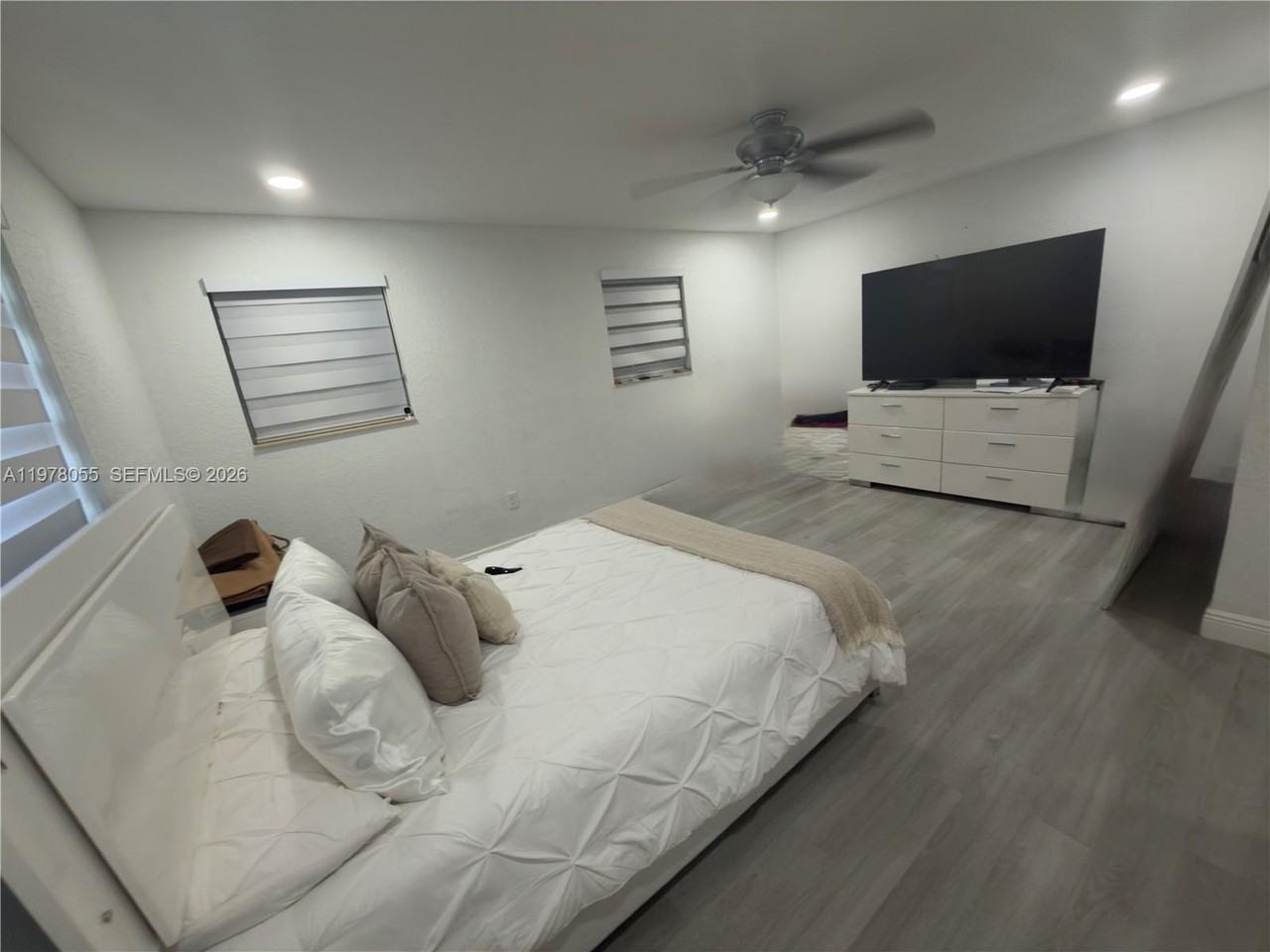 17100 Nw 77th Ct #1 - Photo 5 of 9