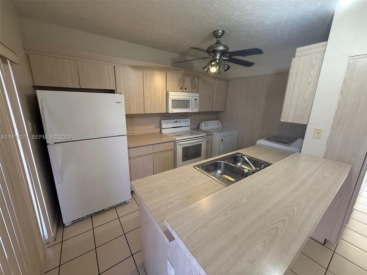 20612 Sw 103rd Pl #20612 - Photo 3 of 10