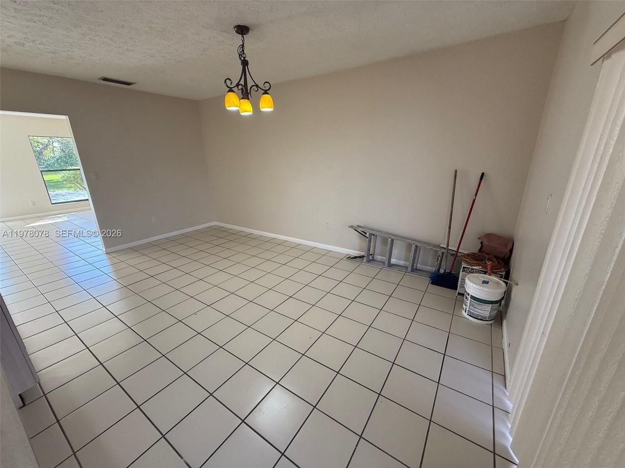 20612 Sw 103rd Pl #20612 - Photo 5 of 10