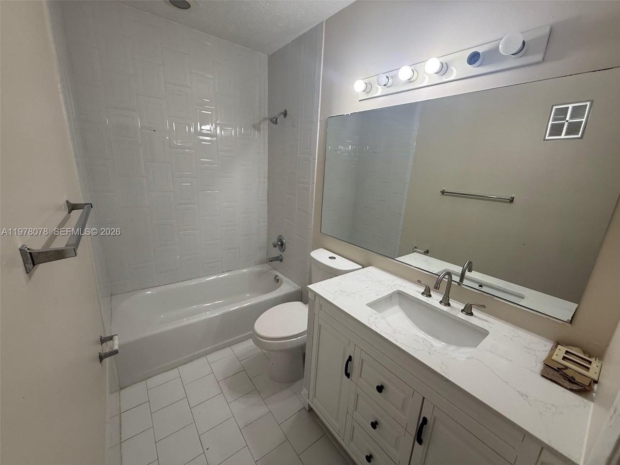 20612 Sw 103rd Pl #20612 - Photo 6 of 10