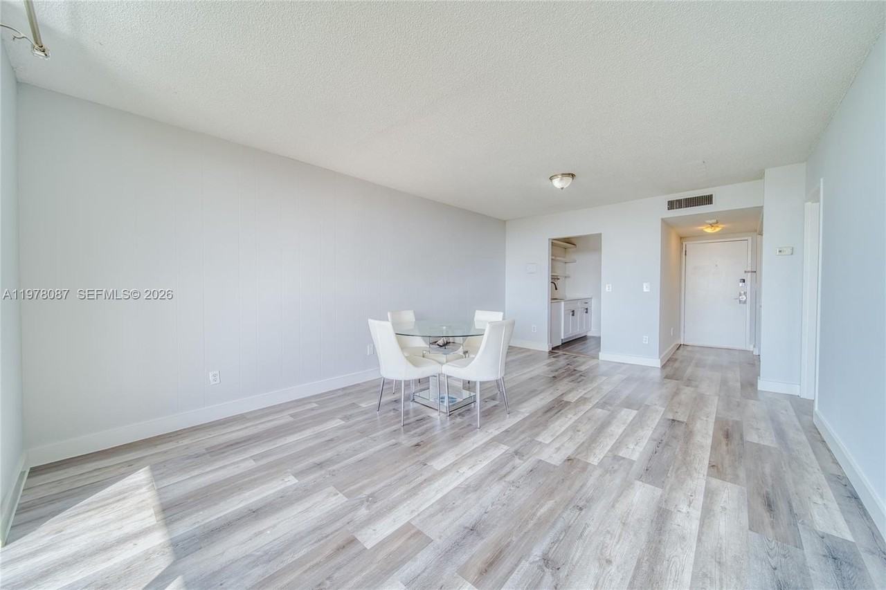 2000 Ne 135th St #708 - Photo 7 of 35