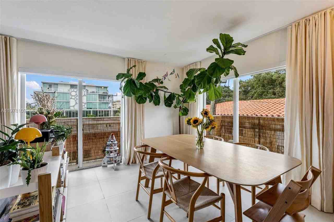 630 85th St #205 - Photo 3 of 29