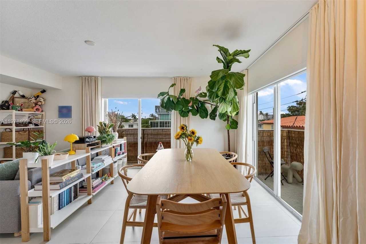 630 85th St #205 - Photo 4 of 29