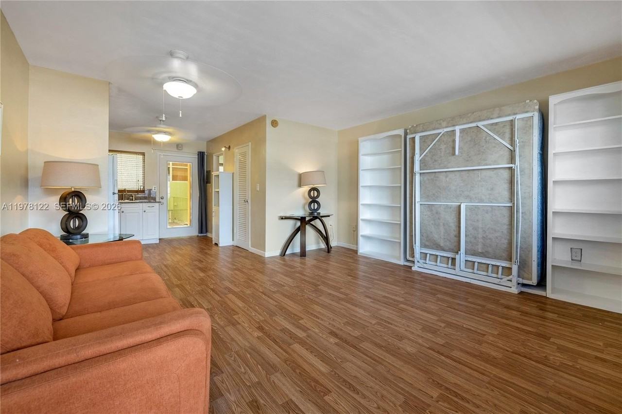 851 Meridian Ave #22 - Photo 3 of 19