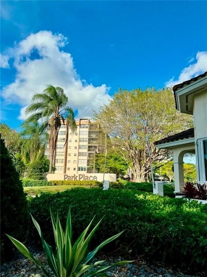 900 Saint Charles Pl #316 - Photo 2 of 50