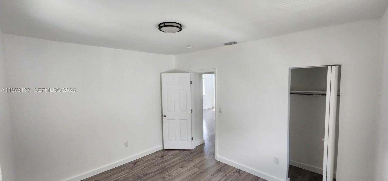 842 Sw 3rd St #844 - Photo 5 of 11