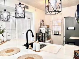 featured image of 2811 Somerset Dr #211