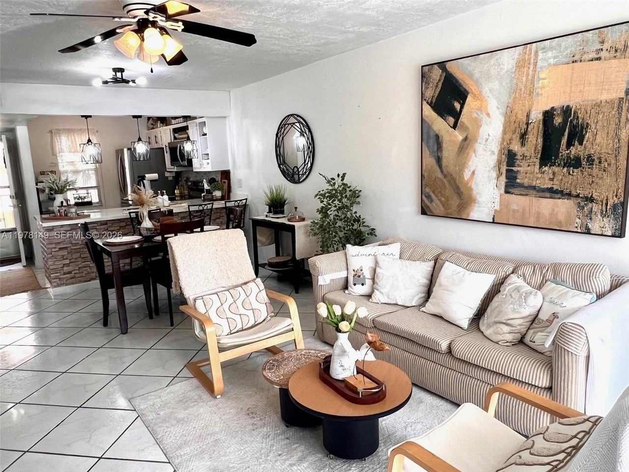 2811 Somerset Dr #211 - Photo 7 of 50