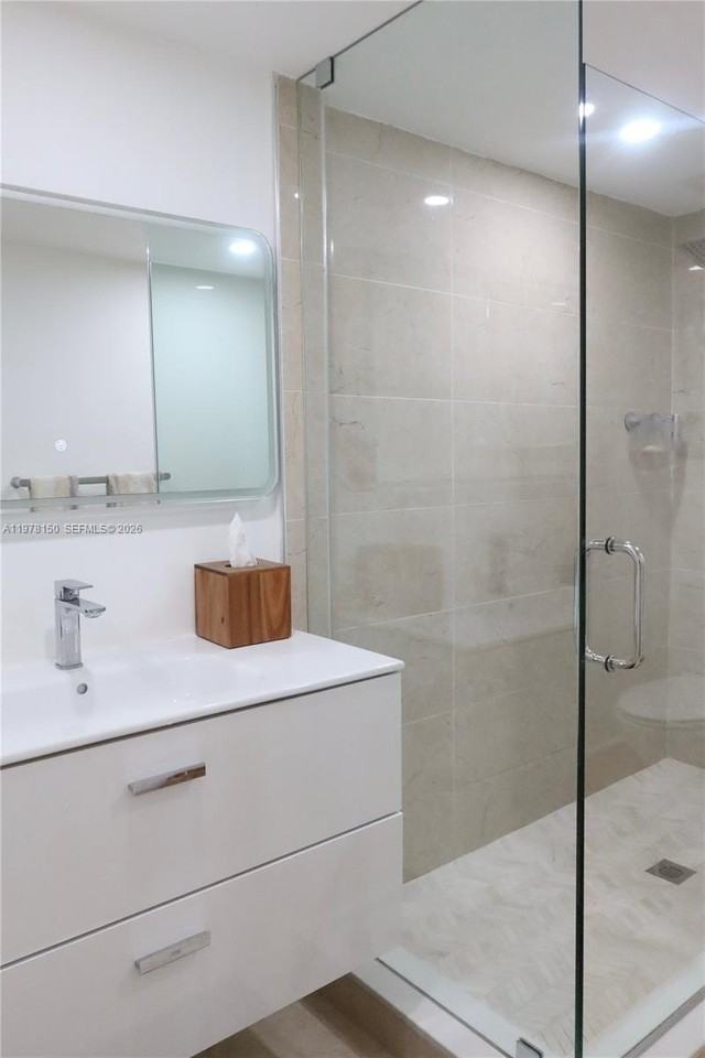 10923 Nw 70th St #10923