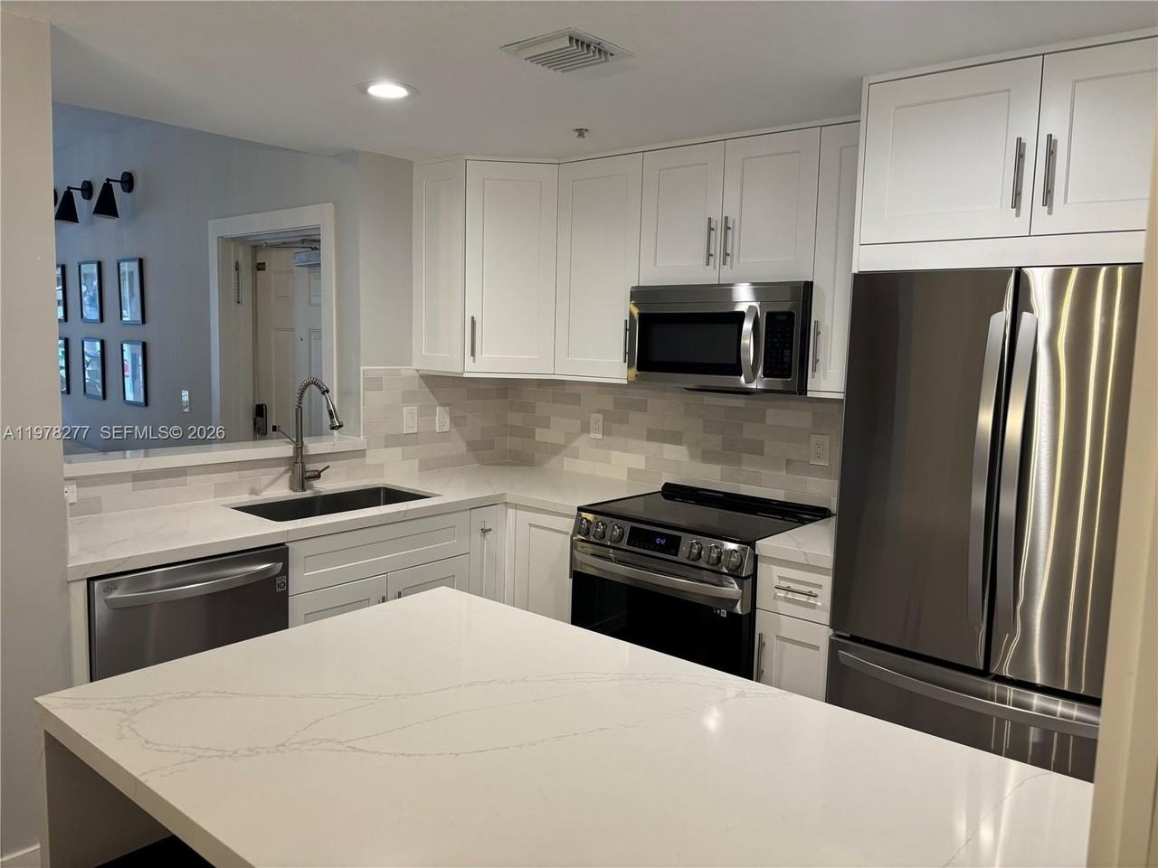 6700 Nw 114th Ave #902 - Photo 7 of 29