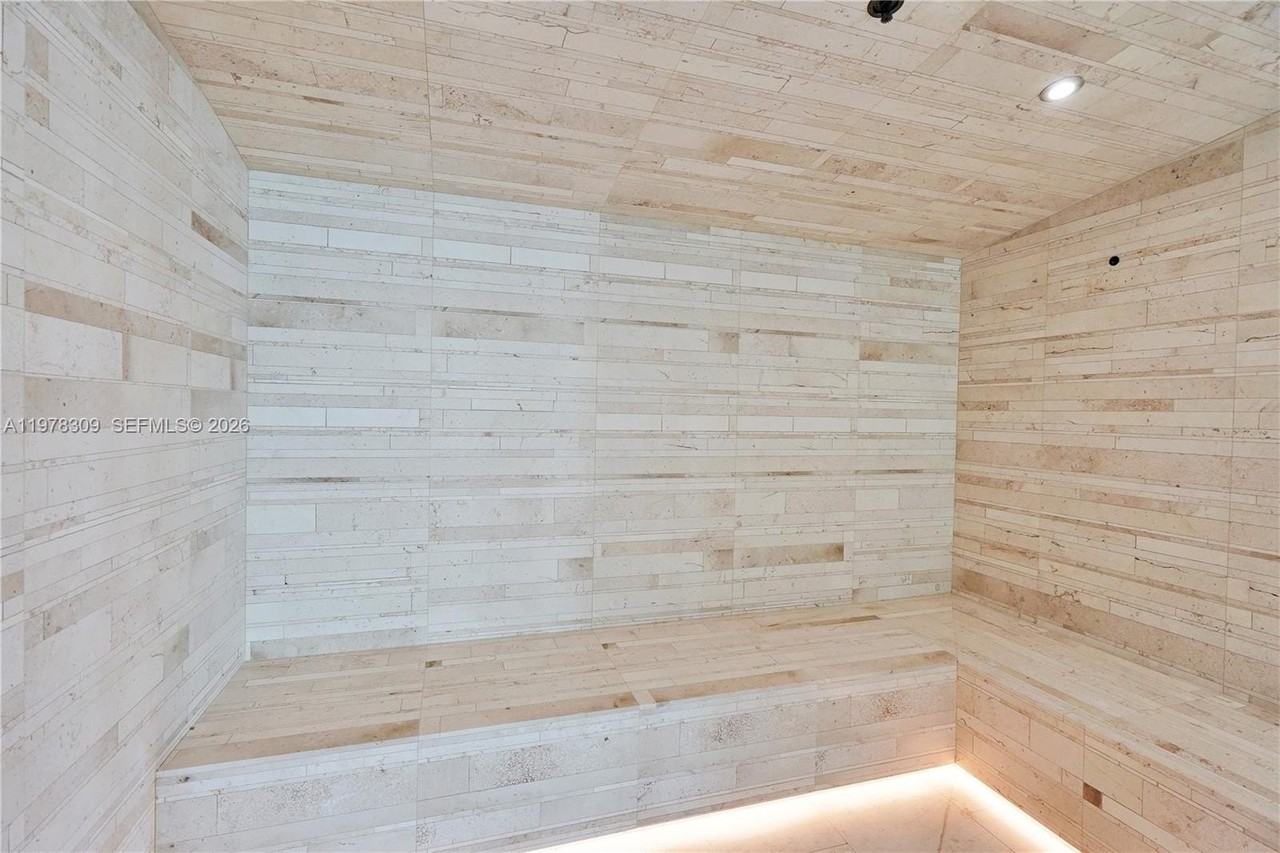 3131 Ne 7th Ave #3101 - Photo 5 of 26