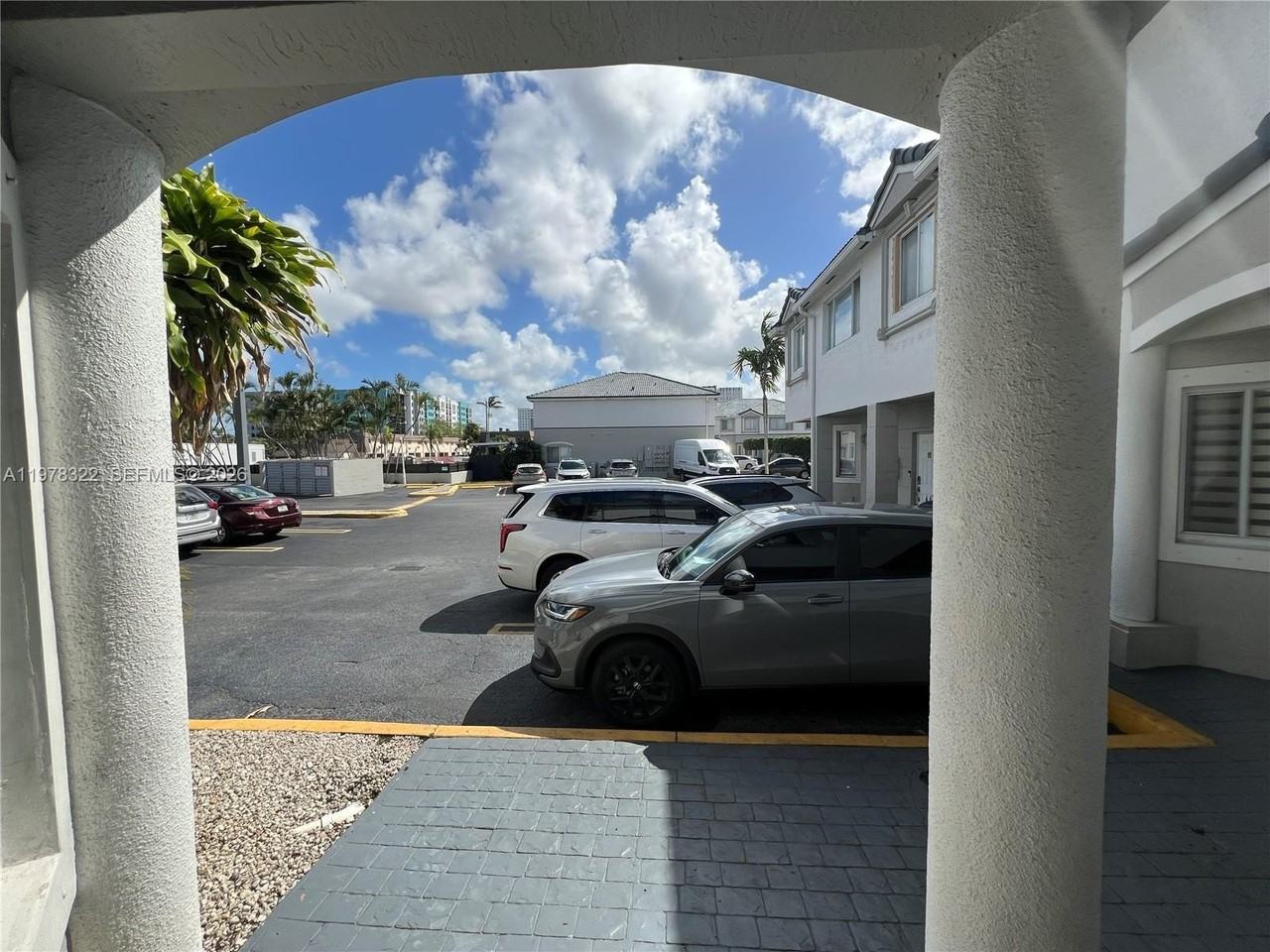 110 Sw 109th Ave #15 - Photo 6 of 50