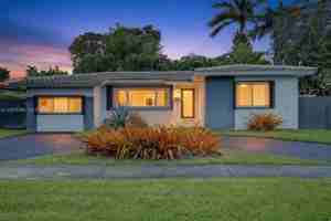 featured image of 425 Ne 114th St #0